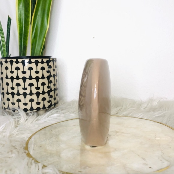 Taupe Haeger Vase - Picture 7 of 7